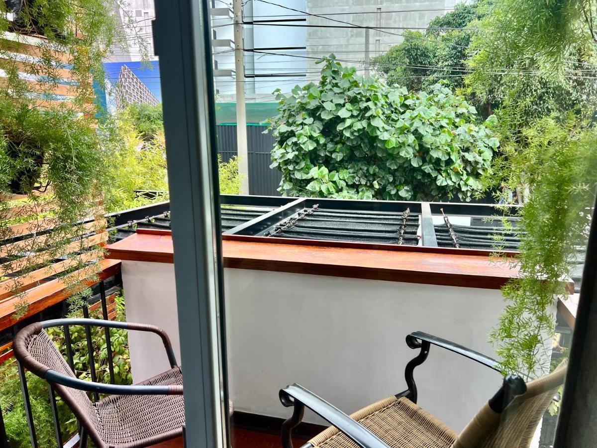 La Casa Del Viajero Bed & Breakfast Lima Exterior photo