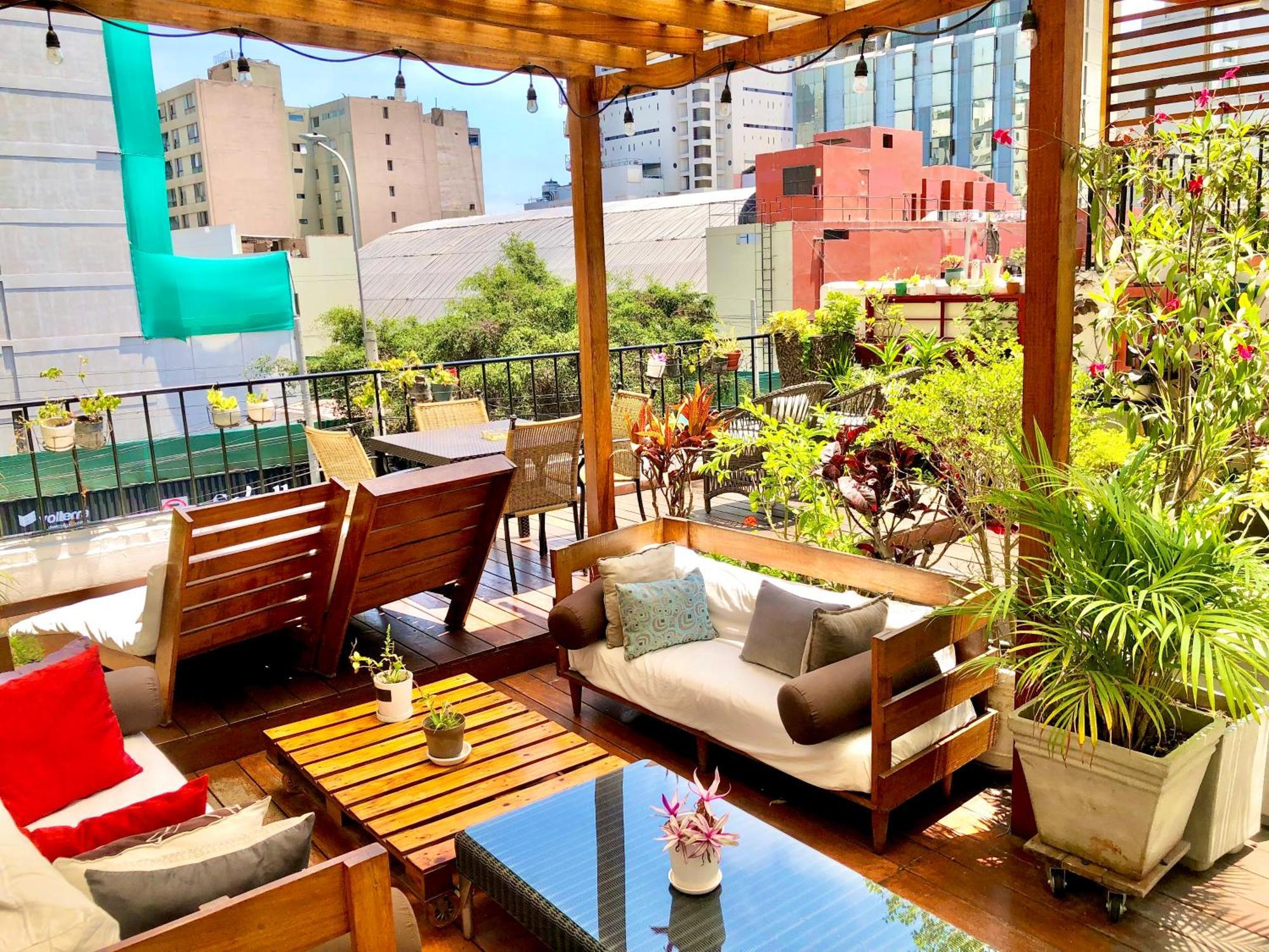 La Casa Del Viajero Bed & Breakfast Lima Exterior photo