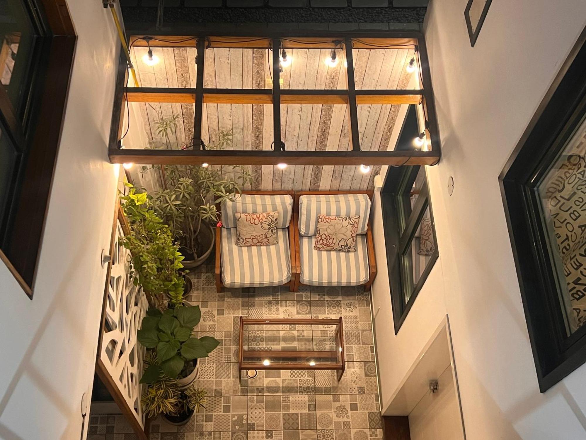 La Casa Del Viajero Bed & Breakfast Lima Exterior photo